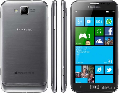 Samsung ATIV S — смартфон с 4,8-дюймовым экраном, 1 ГБ оперативной и 16 ГБ встроенной флеш–памяти