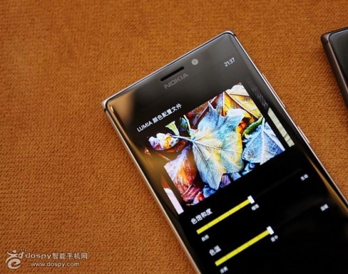 ������ ���������� �������� ���������� GDR2 � Lumia Amber �� ������ ��������� Nokia Lumia 925