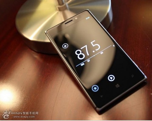������ ���������� �������� ���������� GDR2 � Lumia Amber �� ������ ��������� Nokia Lumia 925
