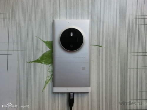      Lumia 1030