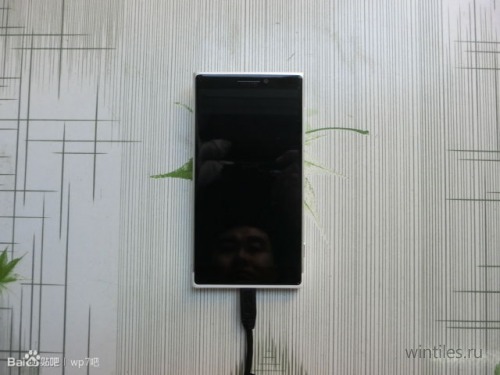 В сеть попали фотографии прототипа Lumia 1030