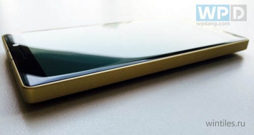      Nokia Lumia 930