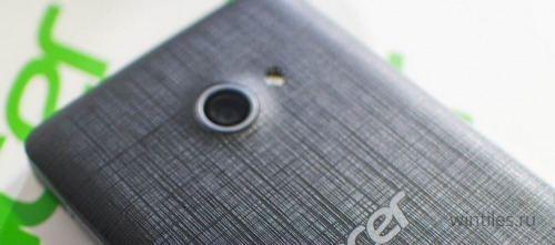 Acer Liquid M220 � 4-�������� �������� � ��������� ��������